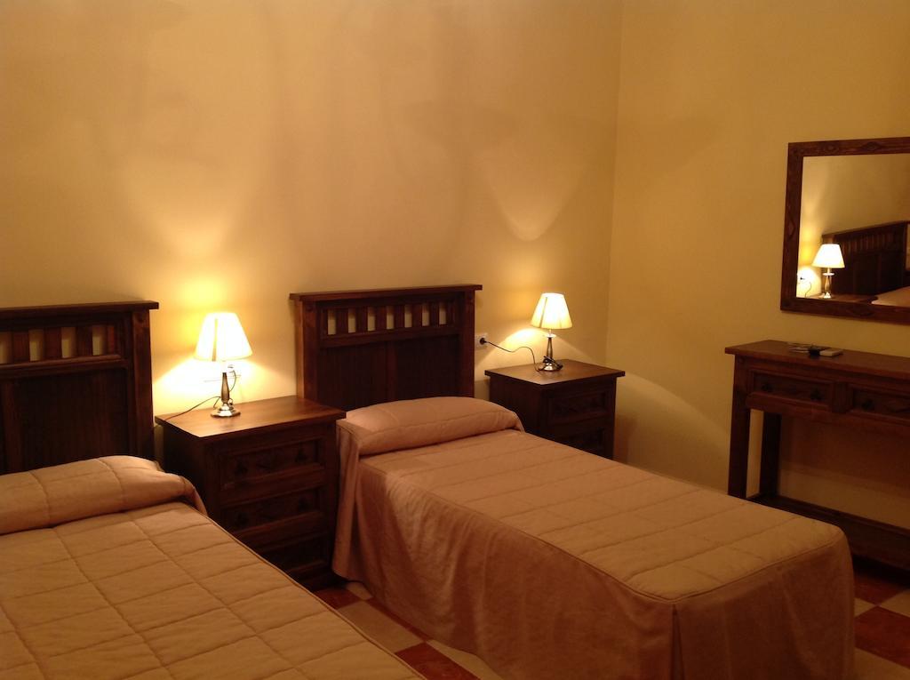 Hotel Julio Trujillo Bagian luar foto